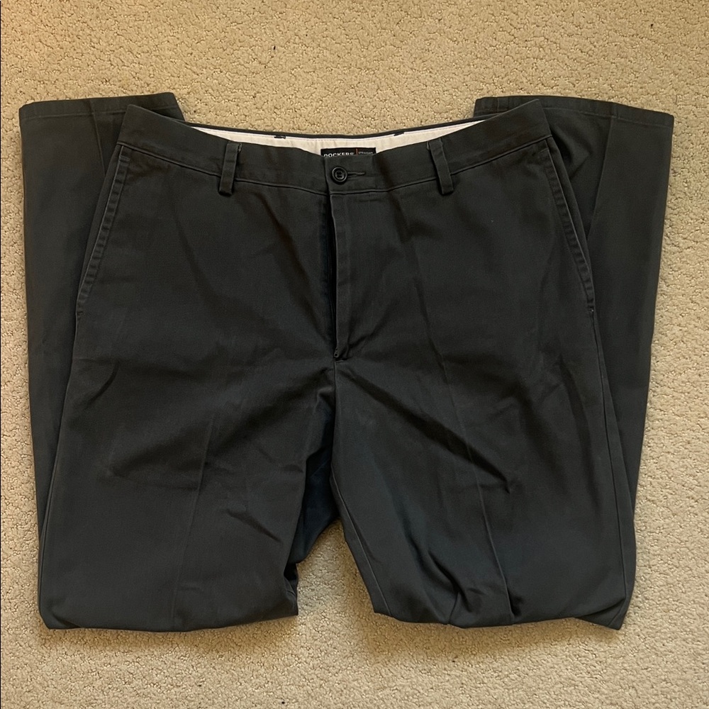 Dockers Men's Charcoal Dress Pants